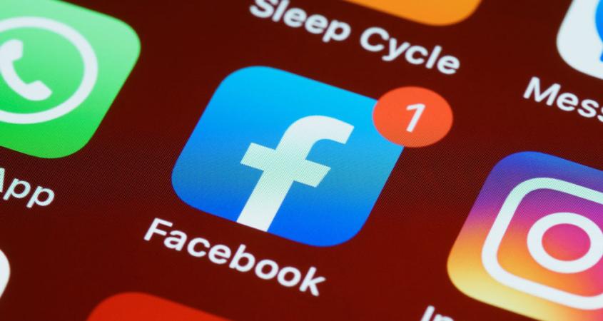 اسئلة مهمة قبل شراء أسهم ميتا META